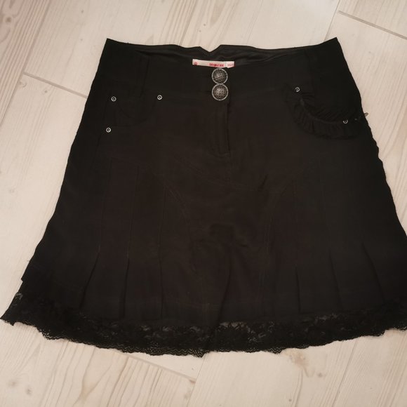 High Fashion MÜR skirt - Picture 5 of 5